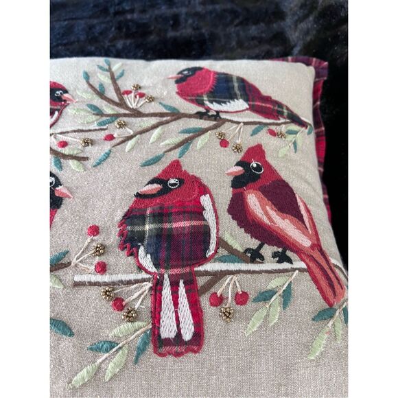 Pier 1 Imports Pier One Imports Christmas Embroidered Birds Red Cardinals 16.5-i - Picture 3 of 5
